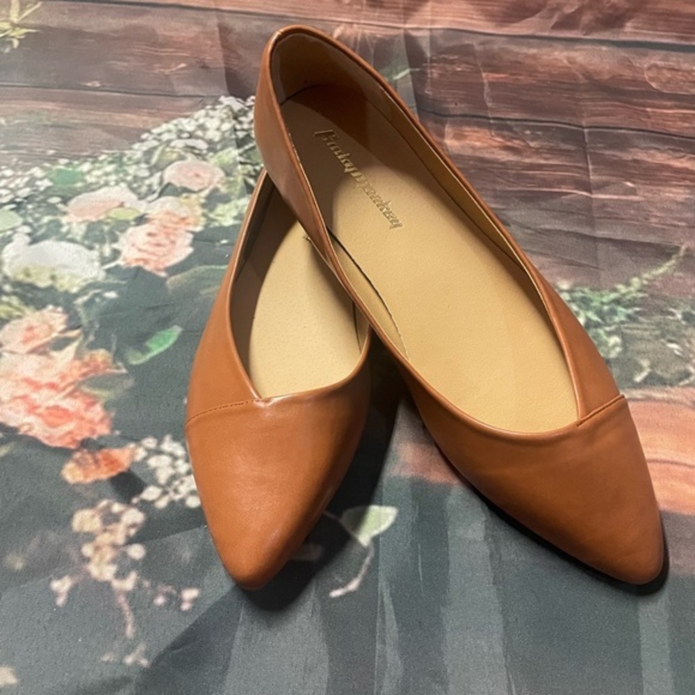 Funky monkey size 10 brown Women's Tan Flats